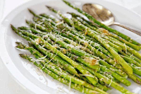 Garlic Parmesan Roasted Asparagus